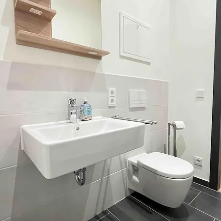 Apartment Am1013 - Moderne Monteur Oder Mit Terasse