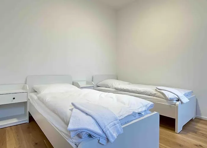 Am1013 - Moderne Monteur Oder Mit Terasse Apartamento Amberg