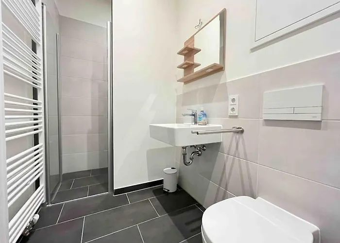 Am1013 - Moderne Monteur Oder Mit Terasse Apartamento