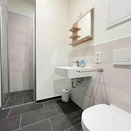 Am1013 - Moderne Monteur Oder Mit Terasse Appartamento