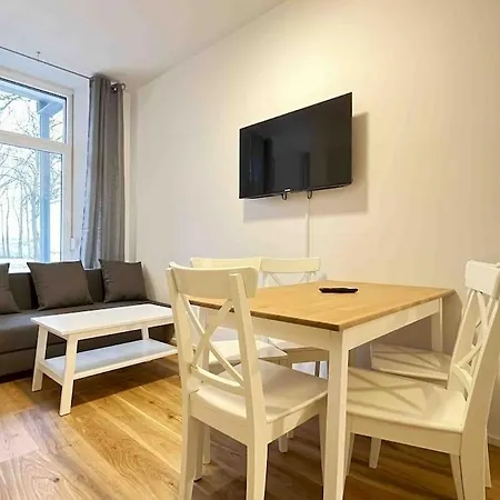 Apartment Am1013 - Moderne Monteur Oder Mit Terasse